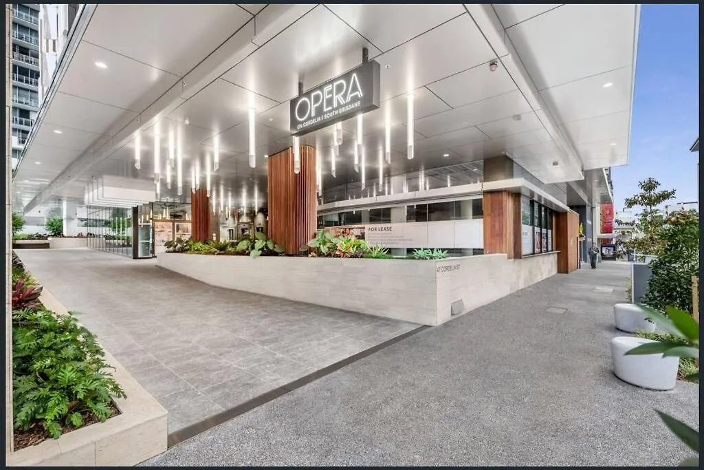 South Bank Central 1 Bedroom Apartment With Parking Brisbane Australia